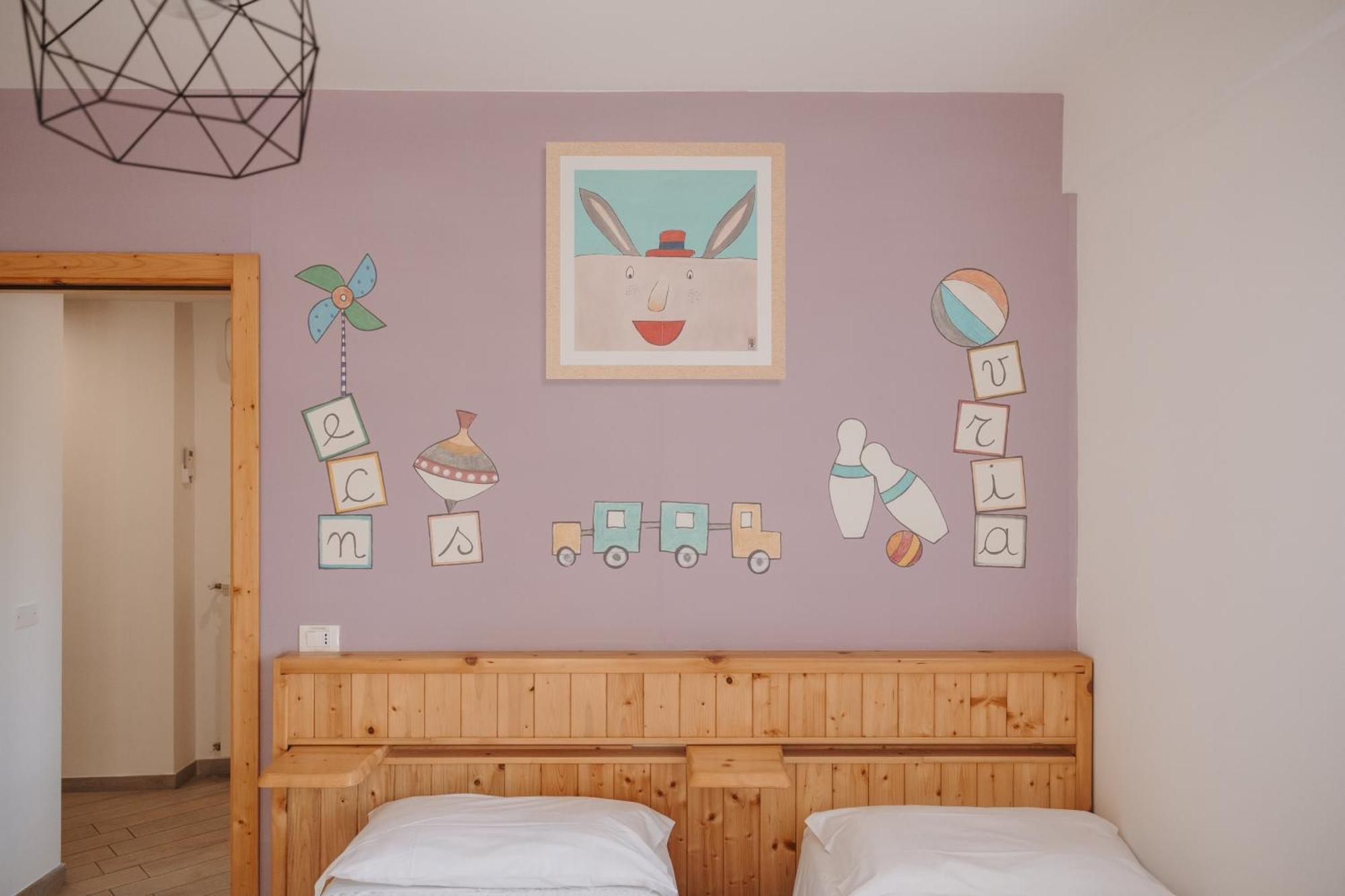 La Casa Di Pinocchio Hotell Enna Rum bild